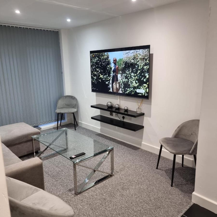 Classic 2 Bed Apartment In Oldkent Road London Eksteriør billede